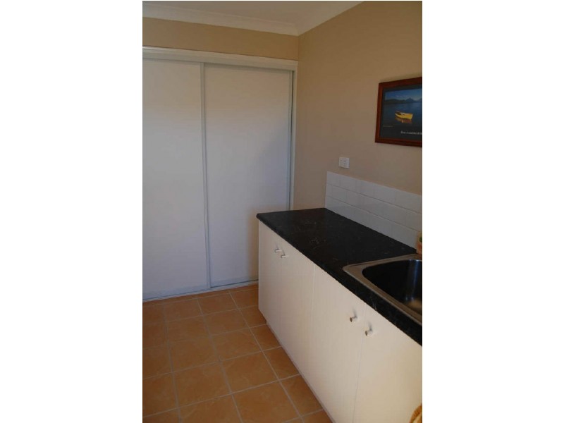 6 The Strand East, Thabeban QLD 4670