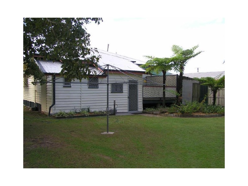 12 Churchill Street, Svensson Heights QLD 4670