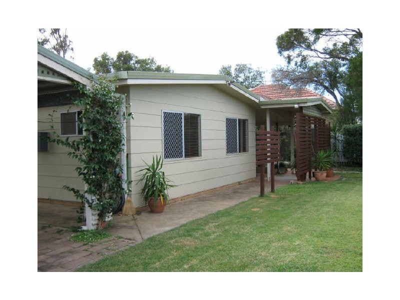8 Kinghorn Street, Kalkie QLD 4670