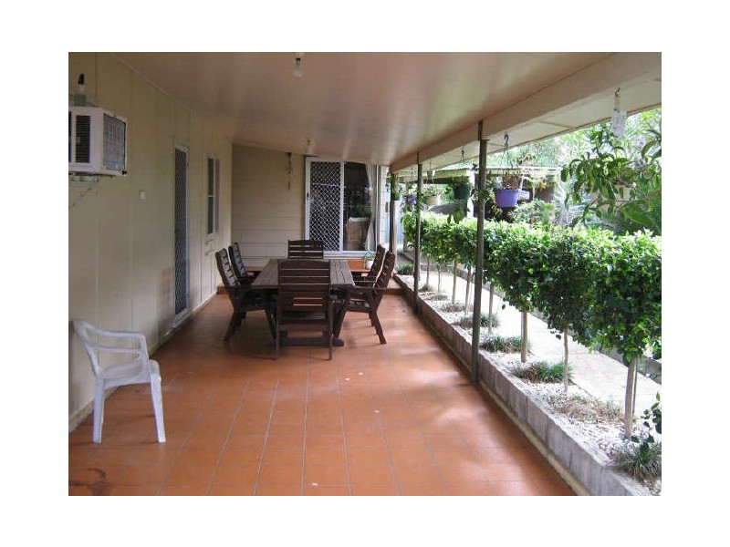 8 Kinghorn Street, Kalkie QLD 4670