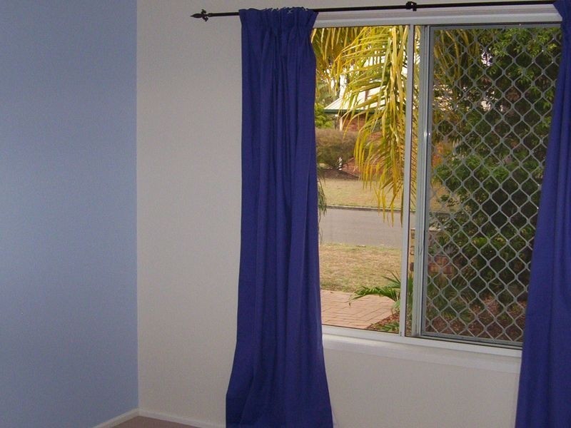 15 Paradise Avenue, Thabeban QLD 4670