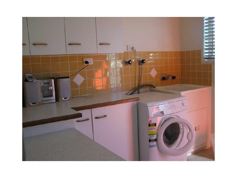 8 Carmen Court, Avoca QLD 4670