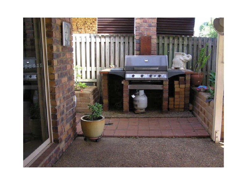 8 Carmen Court, Avoca QLD 4670