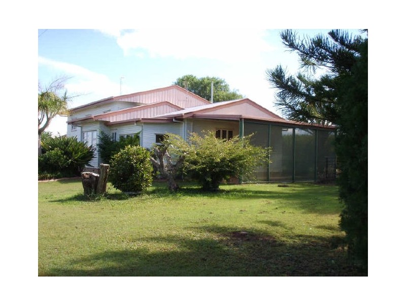 52 Henricksons Road, Sharon QLD 4670