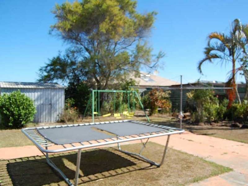 5 Central Ave, Thabeban QLD 4670