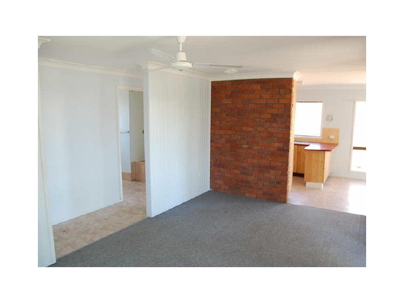 24 Central Ave, Thabeban QLD 4670