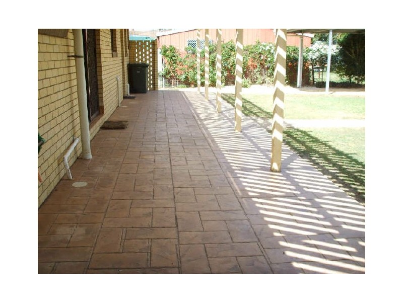 27 Lovejoy Street, Avenell Heights QLD 4670