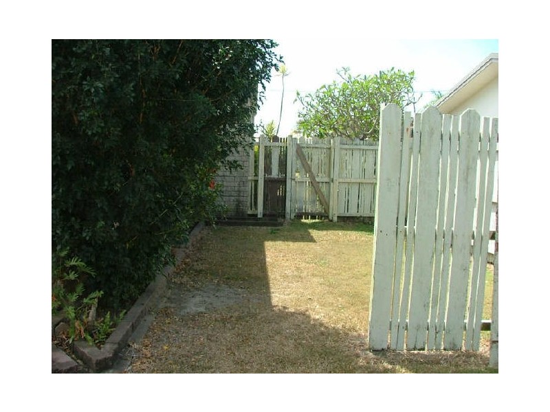 4 Grigor Street, Avenell Heights QLD 4670