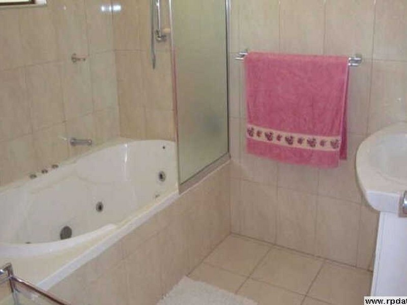 9 Paradise Lane, Branyan QLD 4670