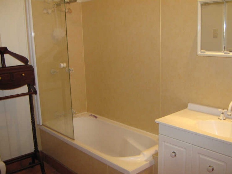 18 Theodore Street, Svensson Heights QLD 4670