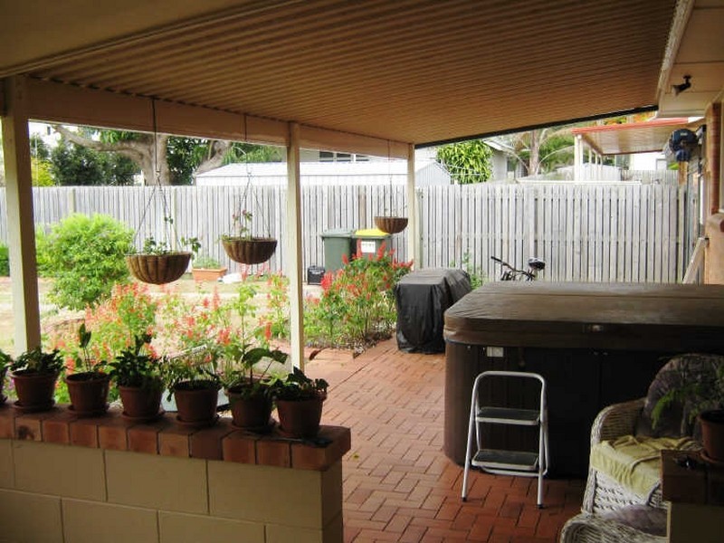 18 Theodore Street, Svensson Heights QLD 4670