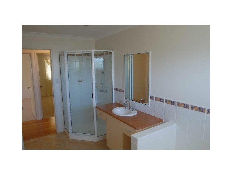 3 The Boulevard, Avoca QLD 4670