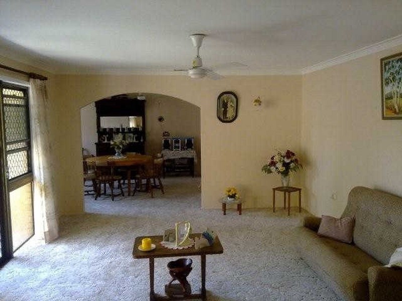 85 McIlwraith Road, Gin Gin QLD 4671