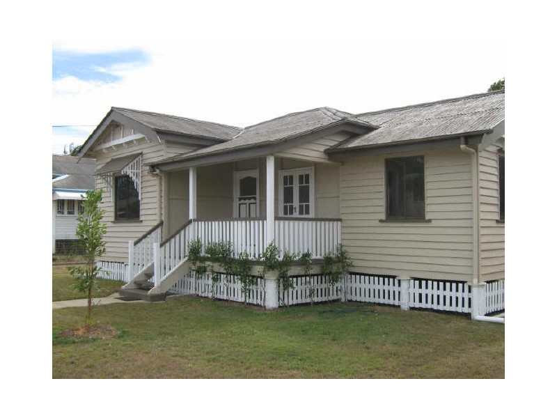 11 Steffensen Street, Svensson Heights QLD 4670