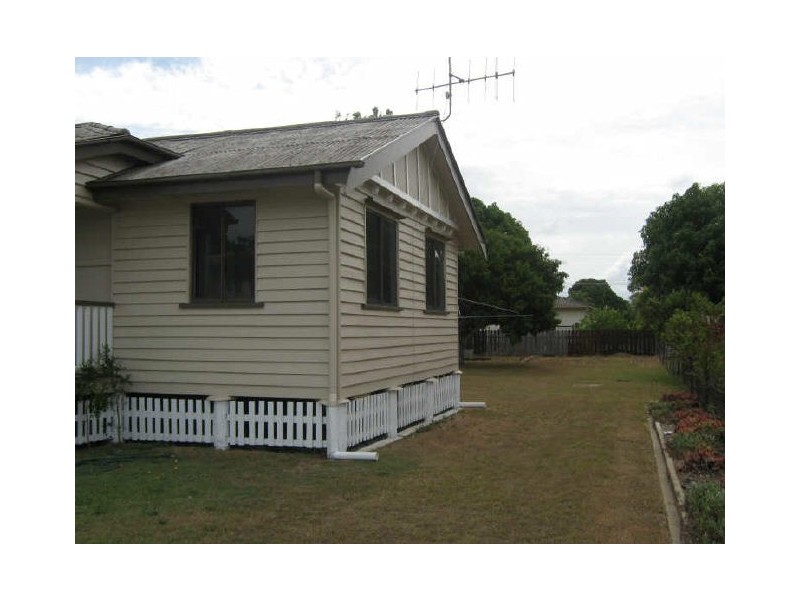 11 Steffensen Street, Svensson Heights QLD 4670