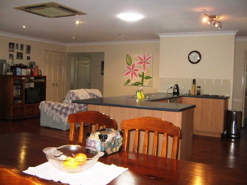 18 Voss Court, Millbank QLD 4670