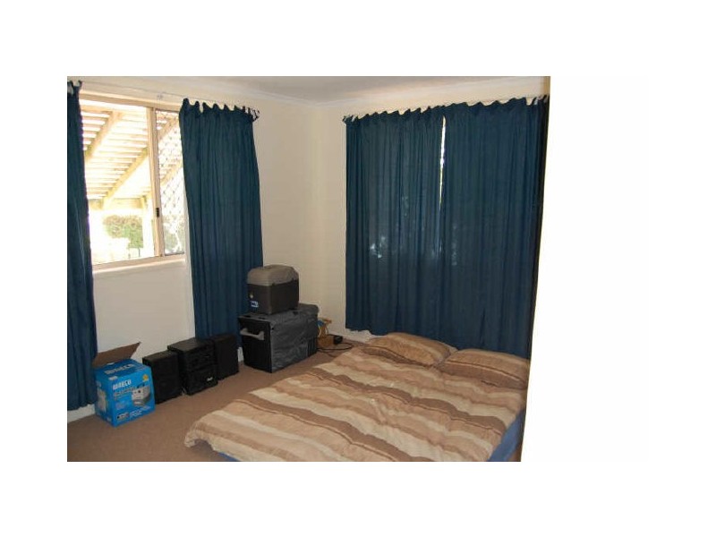 1 & 2/10 Chapman Street, Kalkie QLD 4670