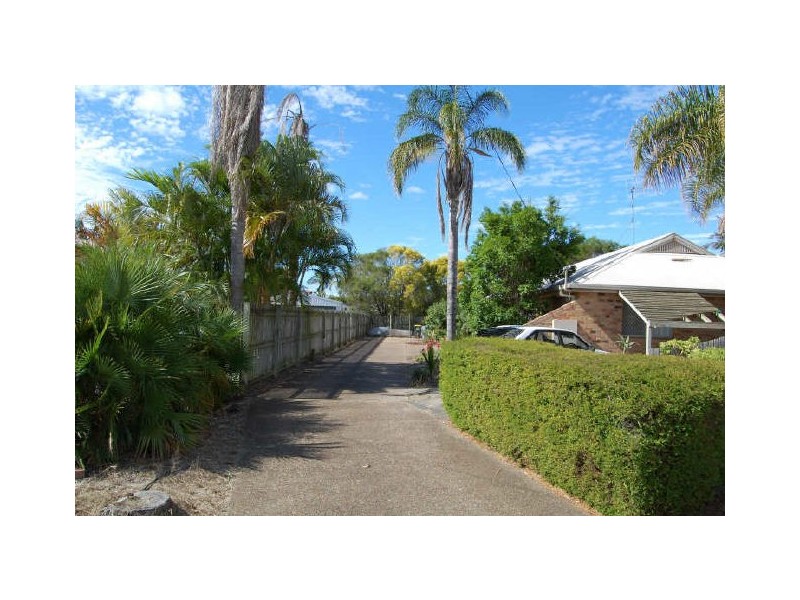 1 & 2/10 Chapman Street, Kalkie QLD 4670