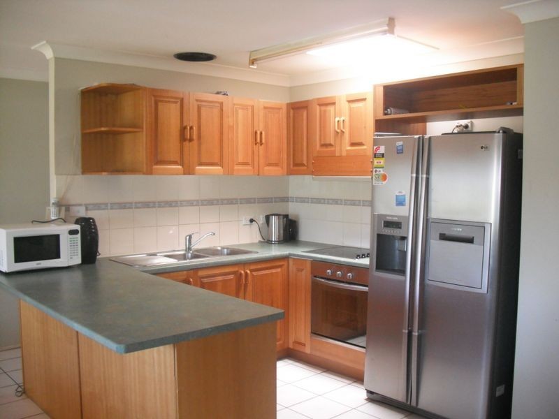 Avenell Heights QLD 4670