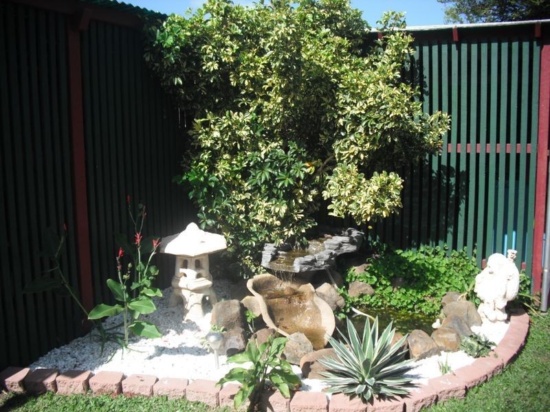 Avenell Heights QLD 4670