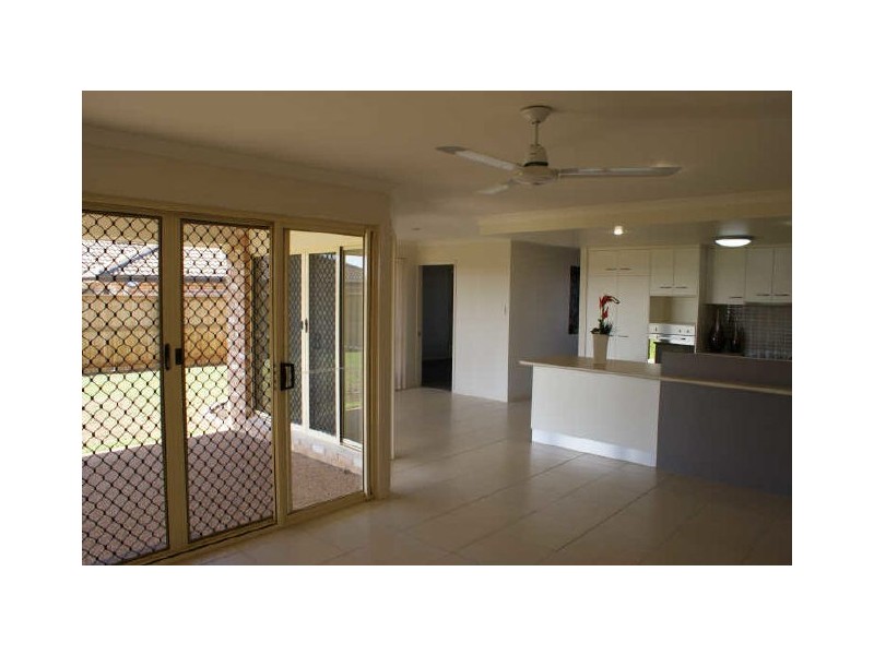 7 Linderberg Street, Kalkie QLD 4670