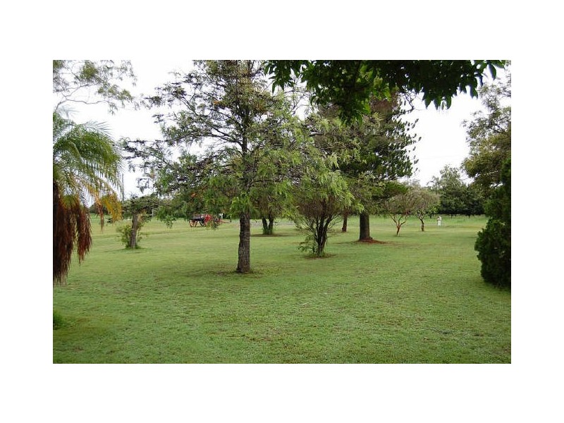 862 Gooburrum Road, Welcome Creek QLD 4670