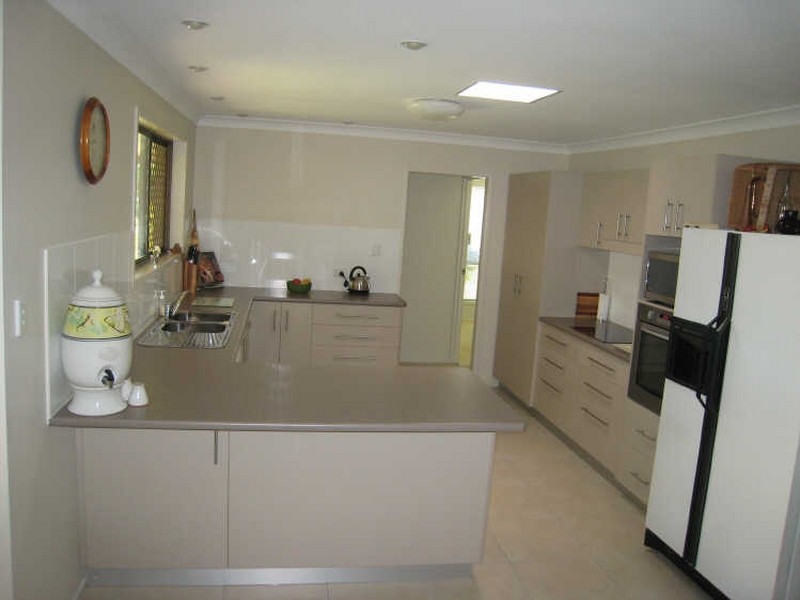 2 Cassia Street, Avoca QLD 4670