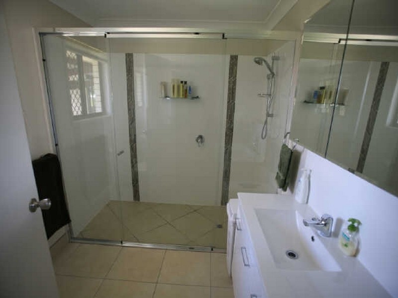 2 Cassia Street, Avoca QLD 4670