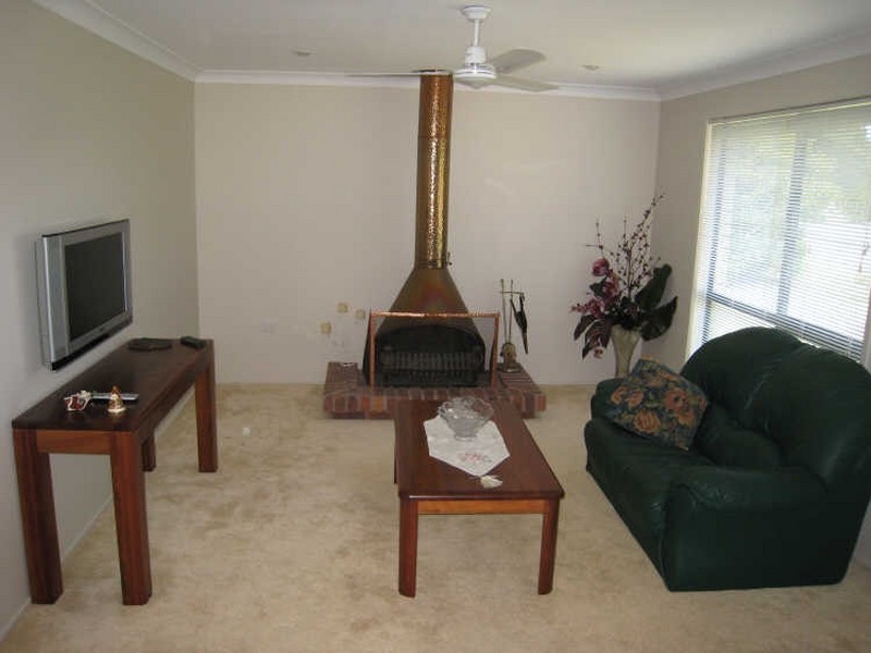 2 Cassia Street, Avoca QLD 4670