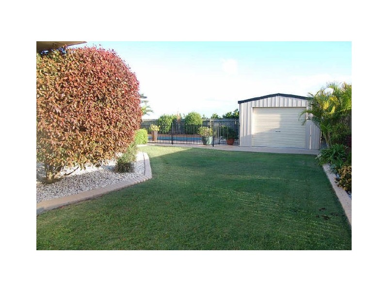 Avenell Heights QLD 4670