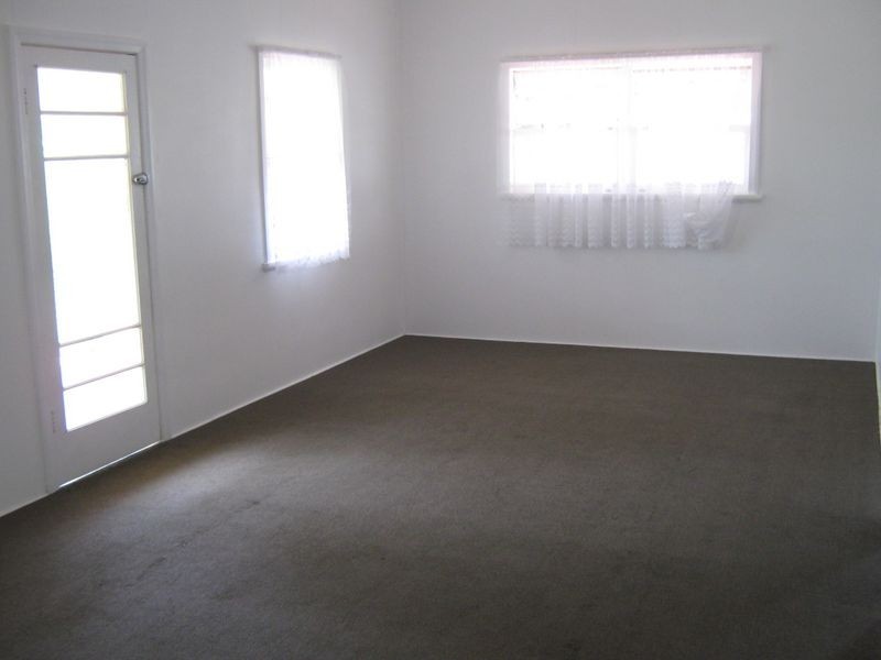 3 Buss, Bundaberg South QLD 4670