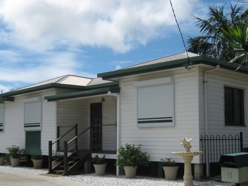 8 Bertram Street, Walkervale QLD 4670