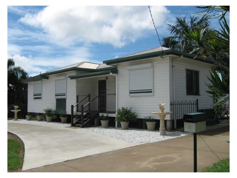 8 Bertram Street, Walkervale QLD 4670