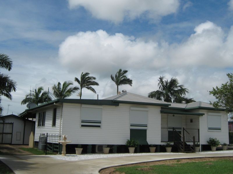 8 Bertram Street, Walkervale QLD 4670