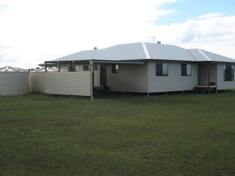 6 Bendidee Court, Branyan QLD 4670