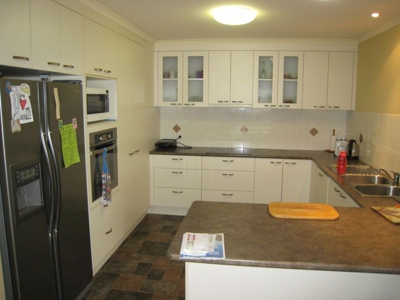 6 Bendidee Court, Branyan QLD 4670