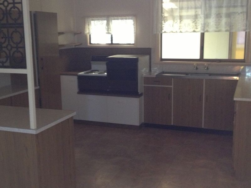 156 Bargara Road, Bundaberg East QLD 4670