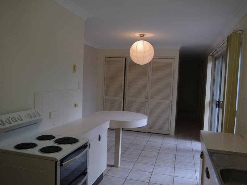 2/37 Hawkins Drive, Bargara QLD 4670