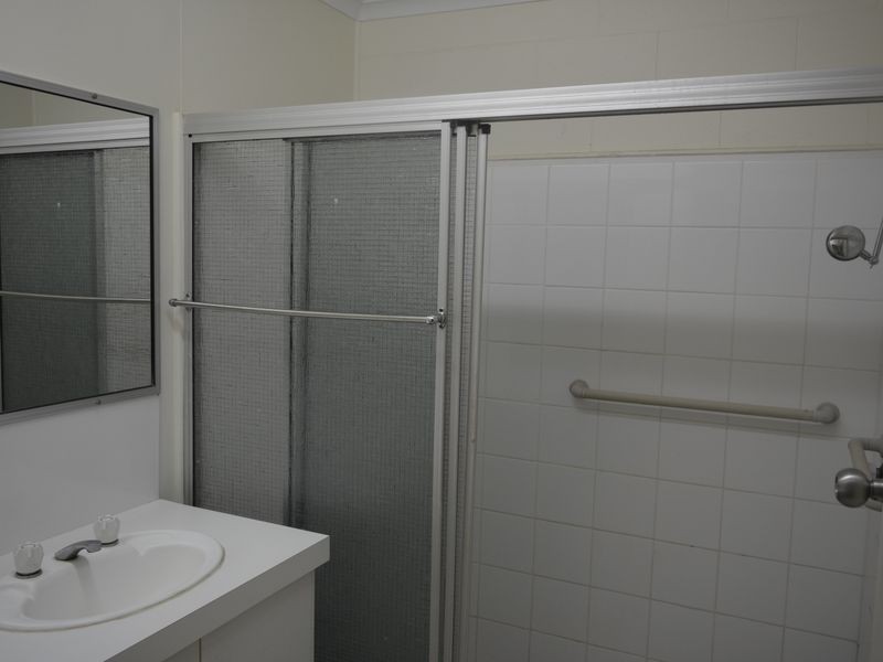 2/37 Hawkins Drive, Bargara QLD 4670