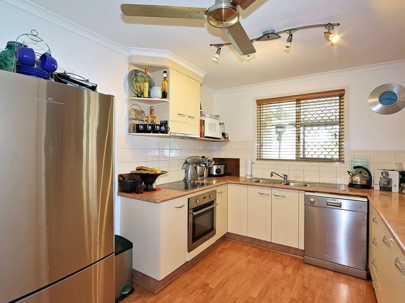 16 Eaves Court, Bundaberg East QLD 4670