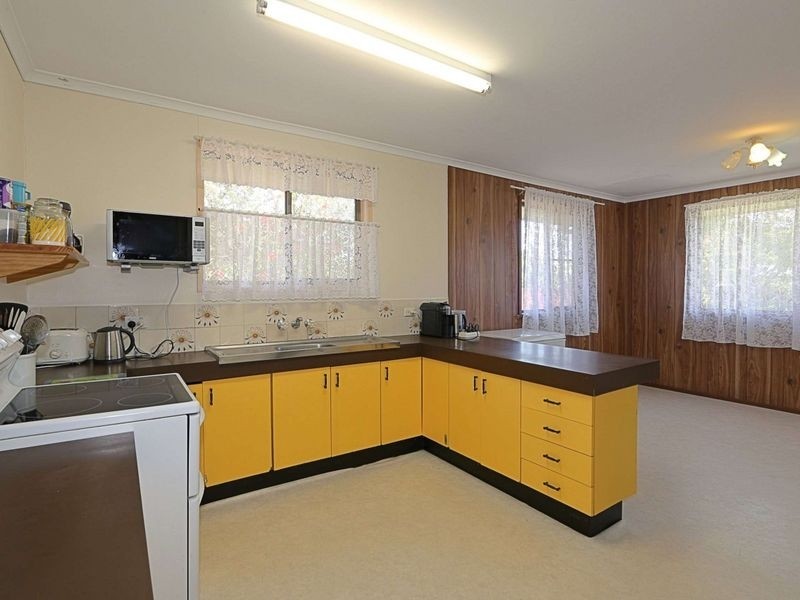 35 Fairymead Road, Bundaberg North QLD 4670