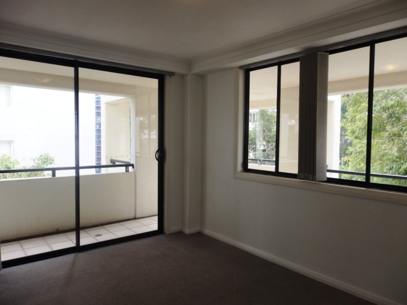 202/3-11 Orara Street, Waitara NSW 2077