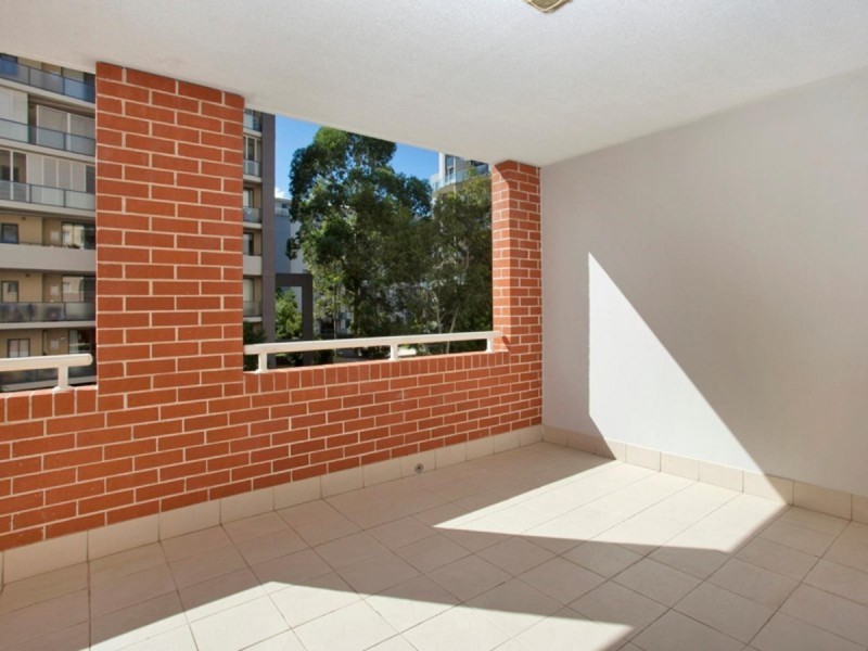 18/15-23 Orara Street, Waitara NSW 2077