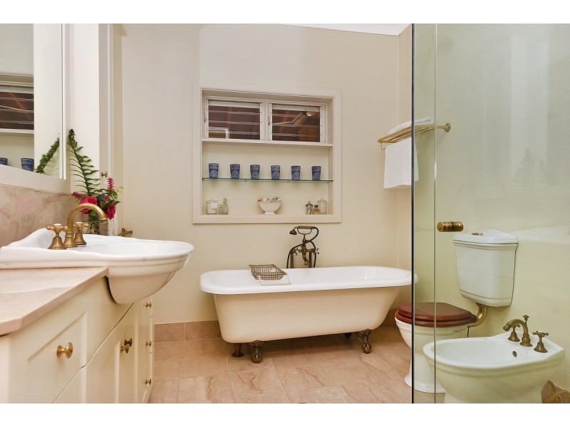 168 Burns Road, Turramurra NSW 2074