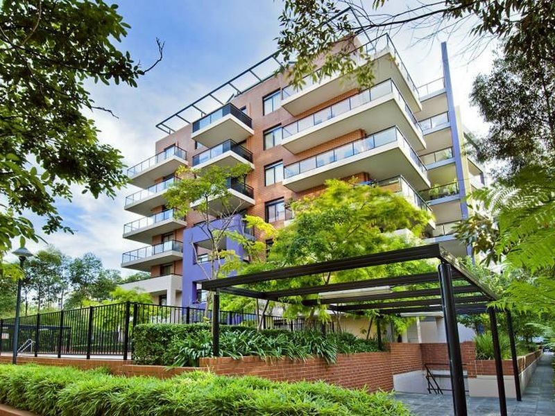 2702/32-36 Orara Street, Waitara NSW 2077