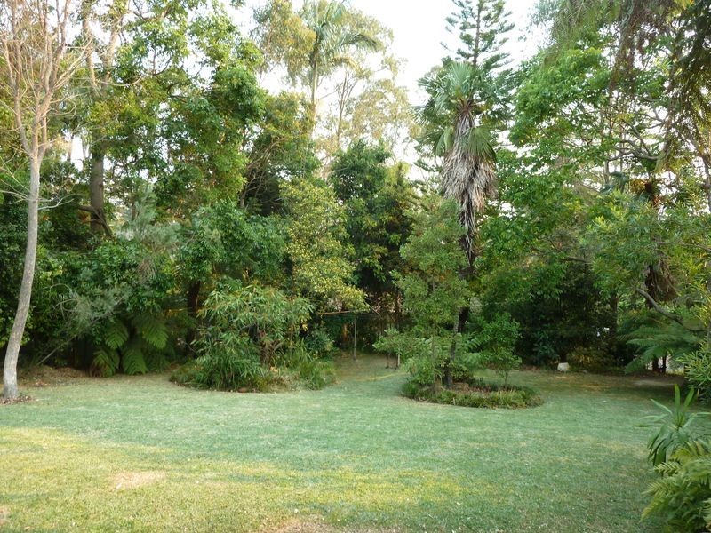 24 Russell Ave, Wahroonga NSW 2076