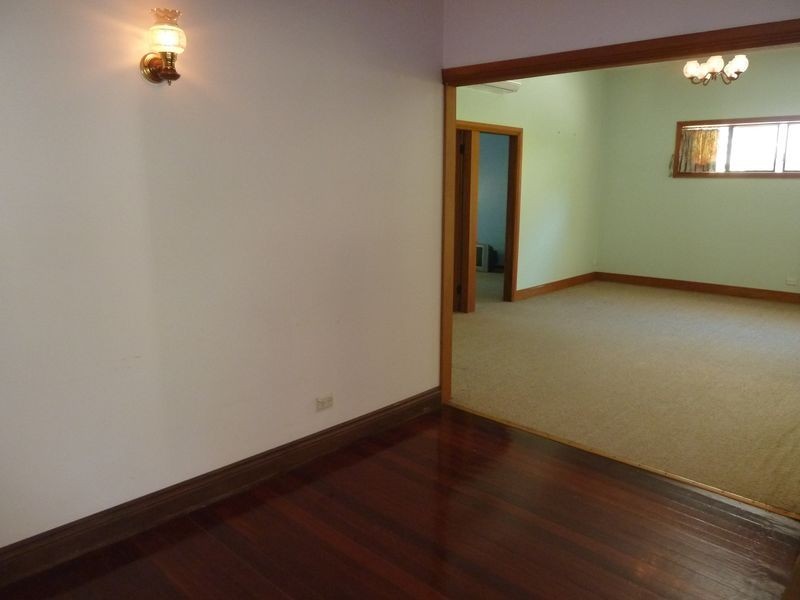 24 Russell Ave, Wahroonga NSW 2076