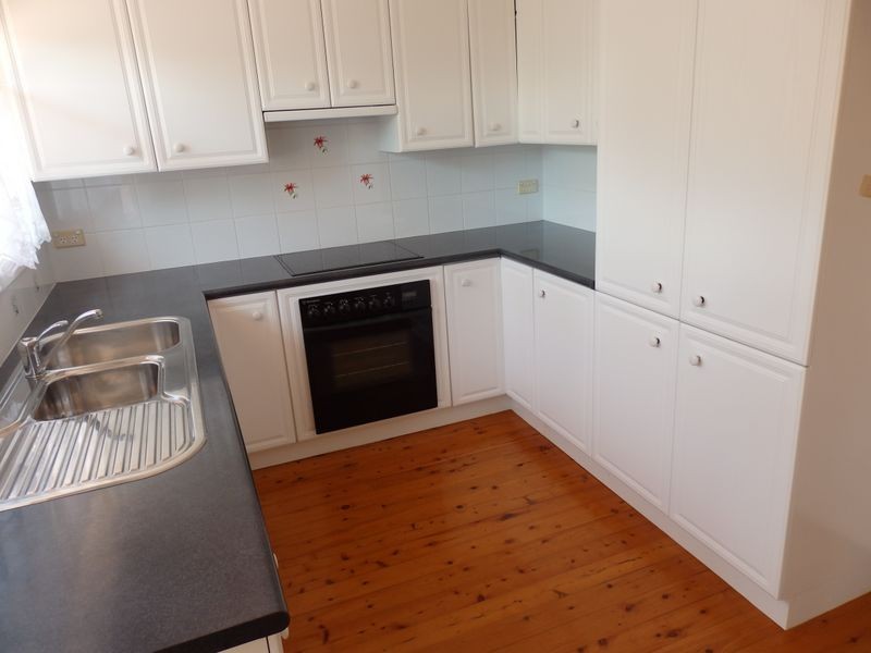 6 Amaroo Ave, Mount Colah NSW 2079