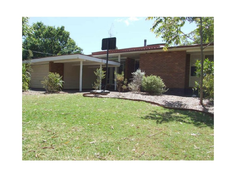 8 Crawford Road, Mount Kuring-gai NSW 2080