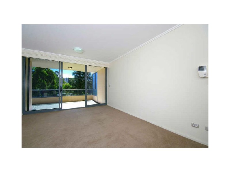 135/8-12 Thomas Street, Waitara NSW 2077